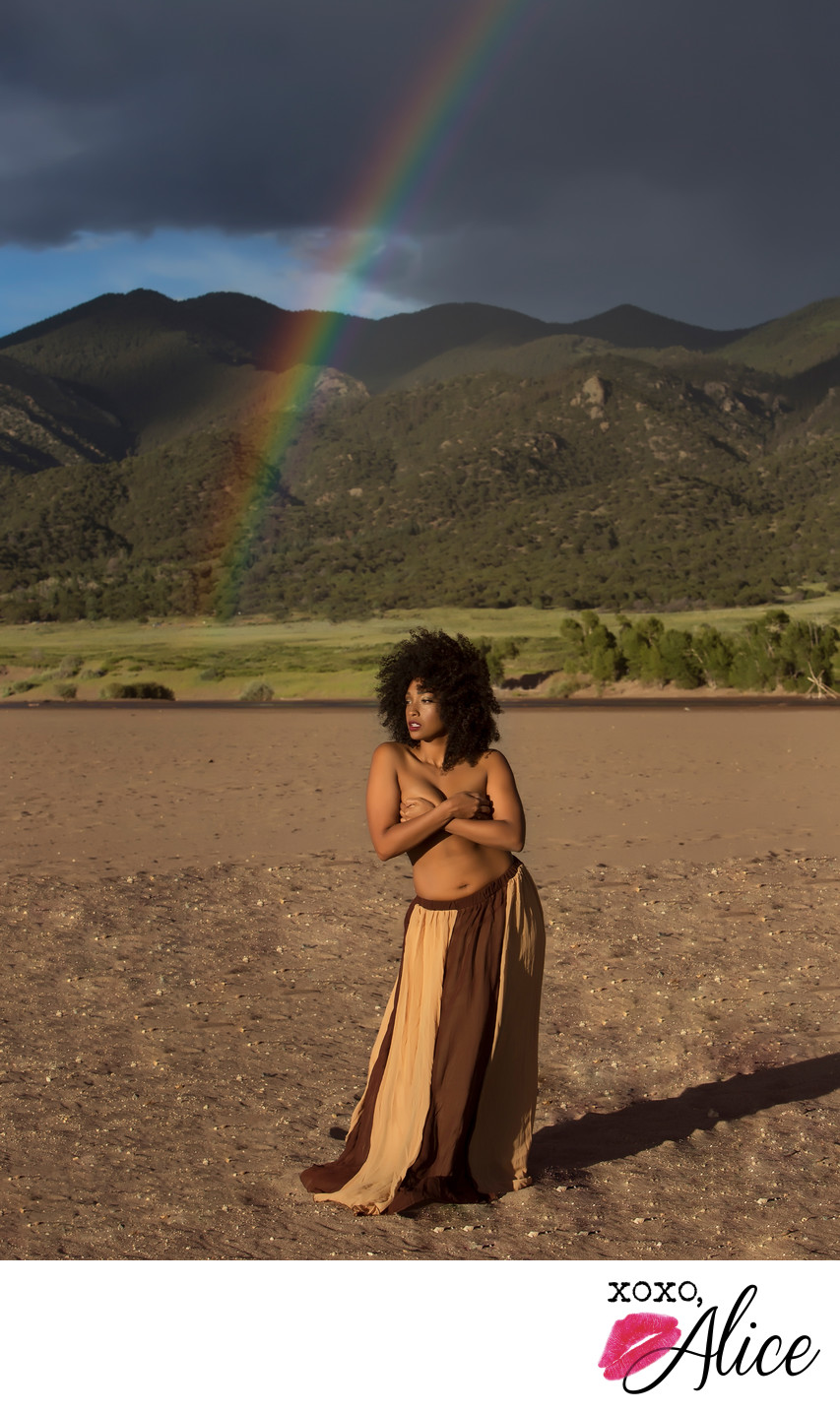 natural hair and rainbow nudes in nature XOXO Alice STL