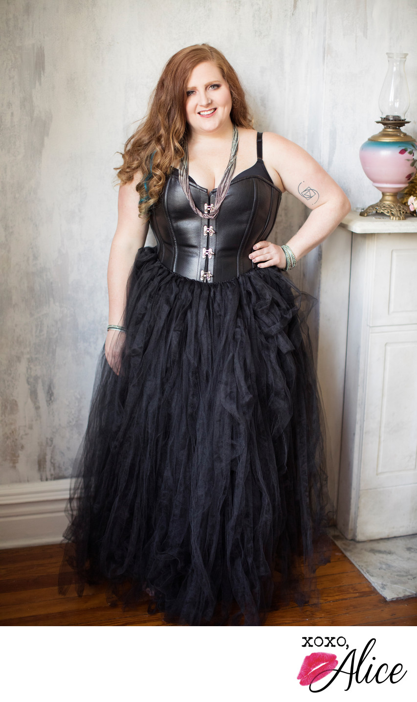 Sexy Black Leather Corset and Tulle Skirt for Dress Up