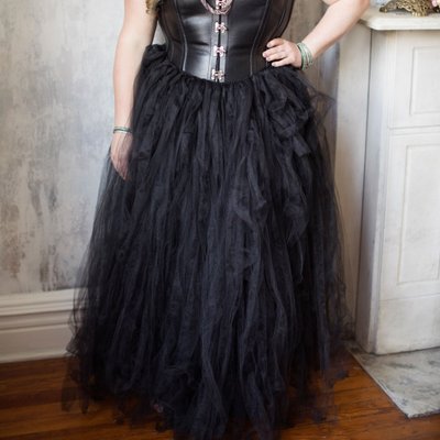 Sexy Black Leather Corset and Tulle Skirt for Dress Up