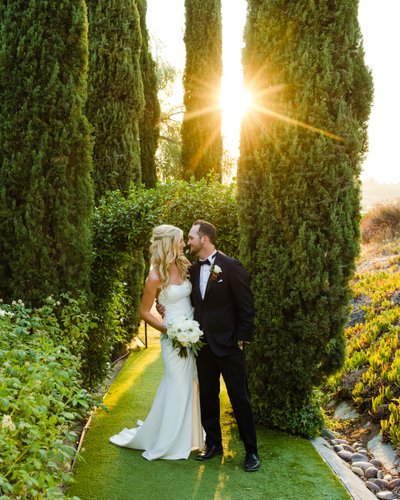 Falkner winery bride and groom in temecula