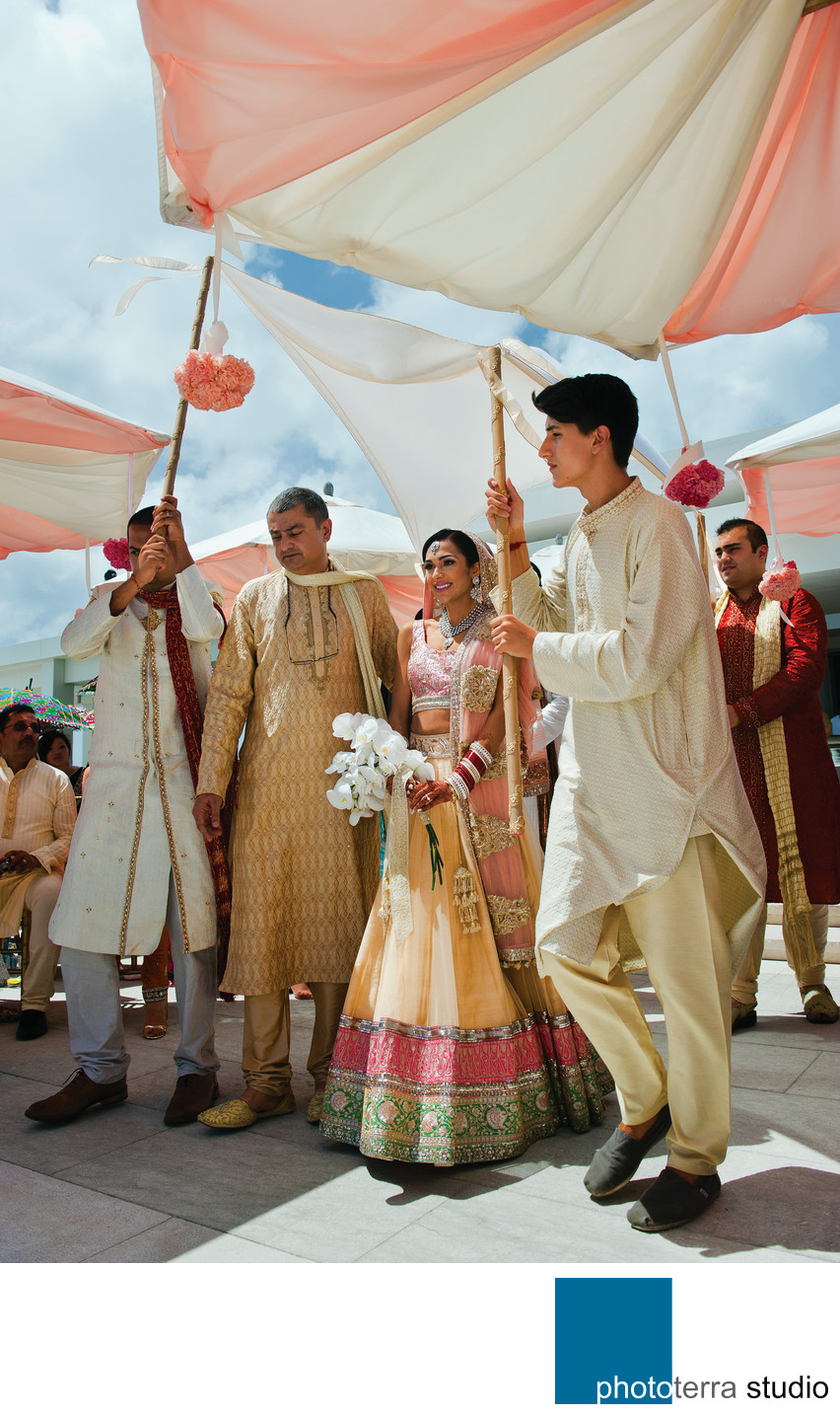 Outdoor Hindu Wedding Ceremony