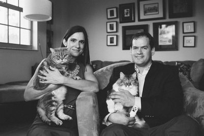 Engagement Photos With Cat People Are Exceedingly Fun