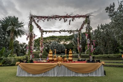HortPark Indian Wedding Mandap by Pandora Concepts