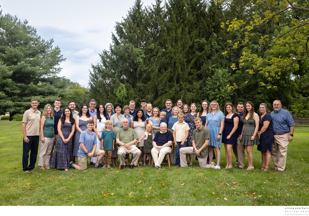 Extended Family Photos for Large Groups