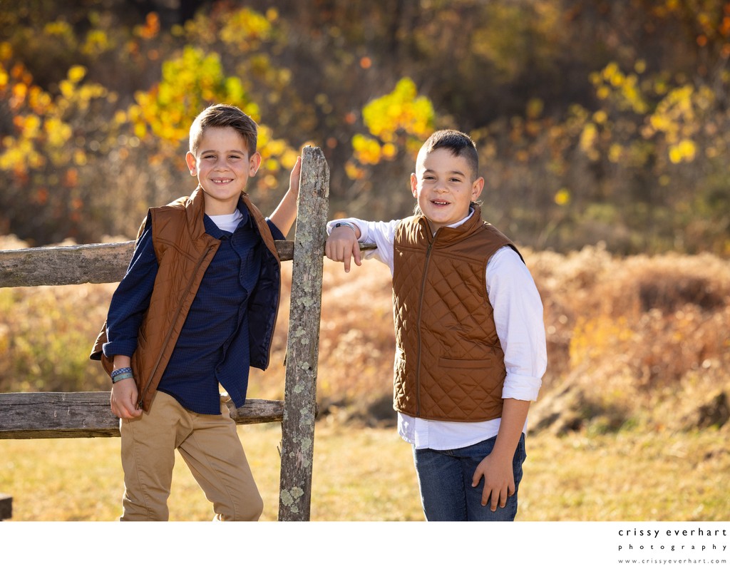 Fall Family Photos in Valley Forge Park