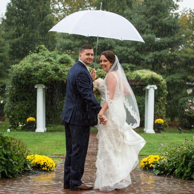Bell Voir Manor Rainy Day Wedding Photos