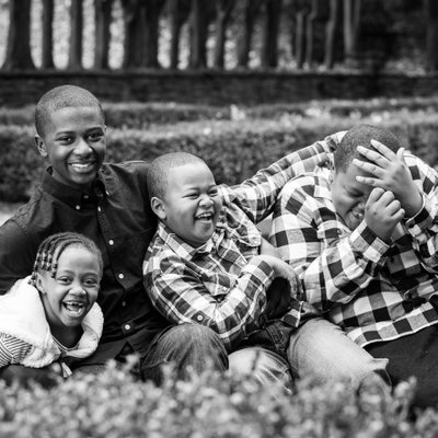 Family Portraits of Four Siblings at Ridley Creek