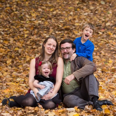 Fall Family Photo Sessions - Outdoor Portraits