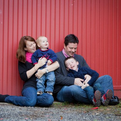Candid Family Portraits - Fun and Playful Photos