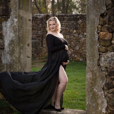 Long Flowy Gown - Dynamic Pregnancy Photos in Chesco