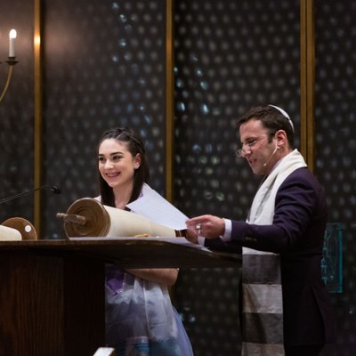 Torah Readin at Synagogue