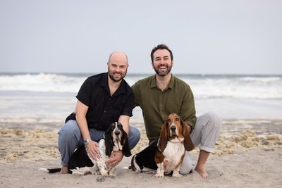 Jersey Shore Family Photos with Dogs