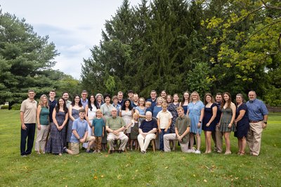 Extended Family Photos for Large Groups