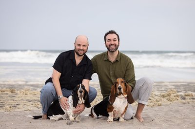 Jersey Shore Family Photos with Dogs