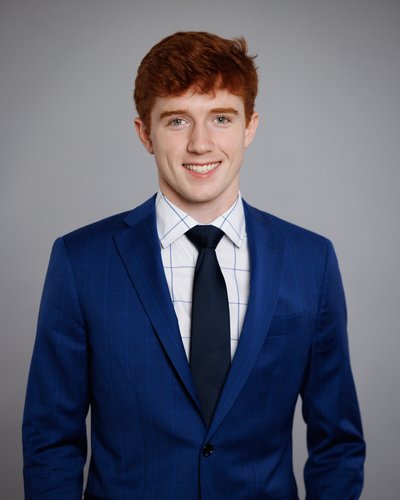 Easy and Inexpensive Headshots for College Students
