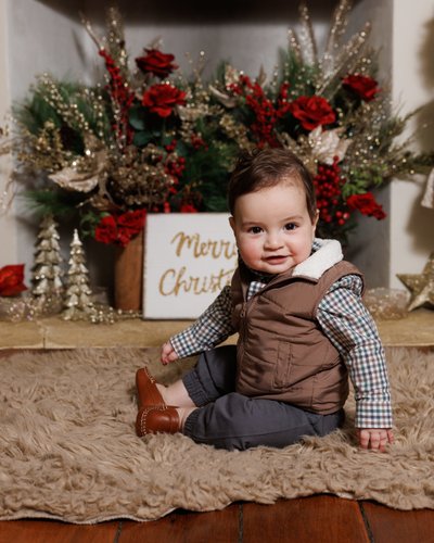 Farmhouse Christmas Sessions in Malvern