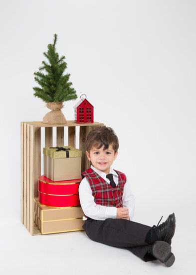 Christmas Portraits near West Chester, Holiday Props