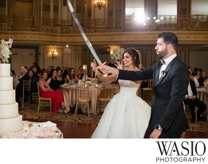 How to Cut the Wedding Cake! - George Vivanco Photography