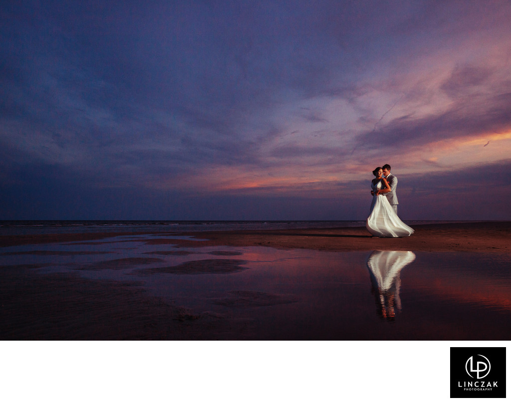 beach sunset wedding photography