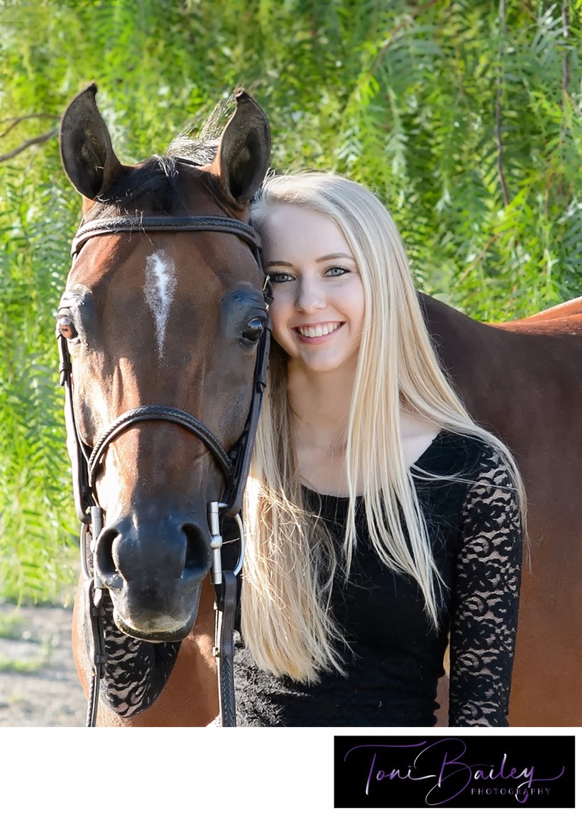 senior portrait equine photograpy