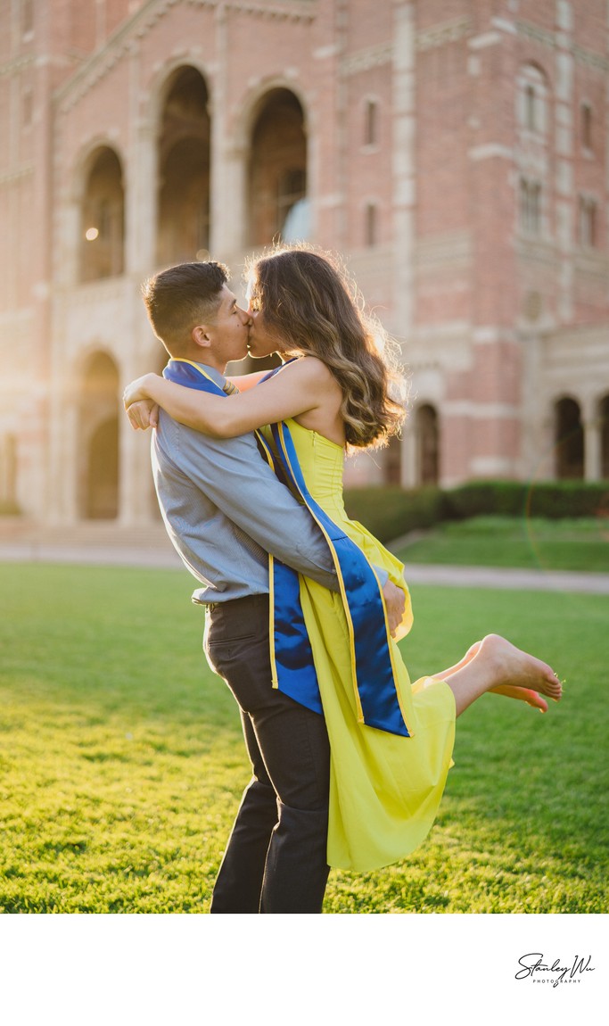 8 Photographers Share Their Favorite Wedding Poses for Couples - Brown Bride