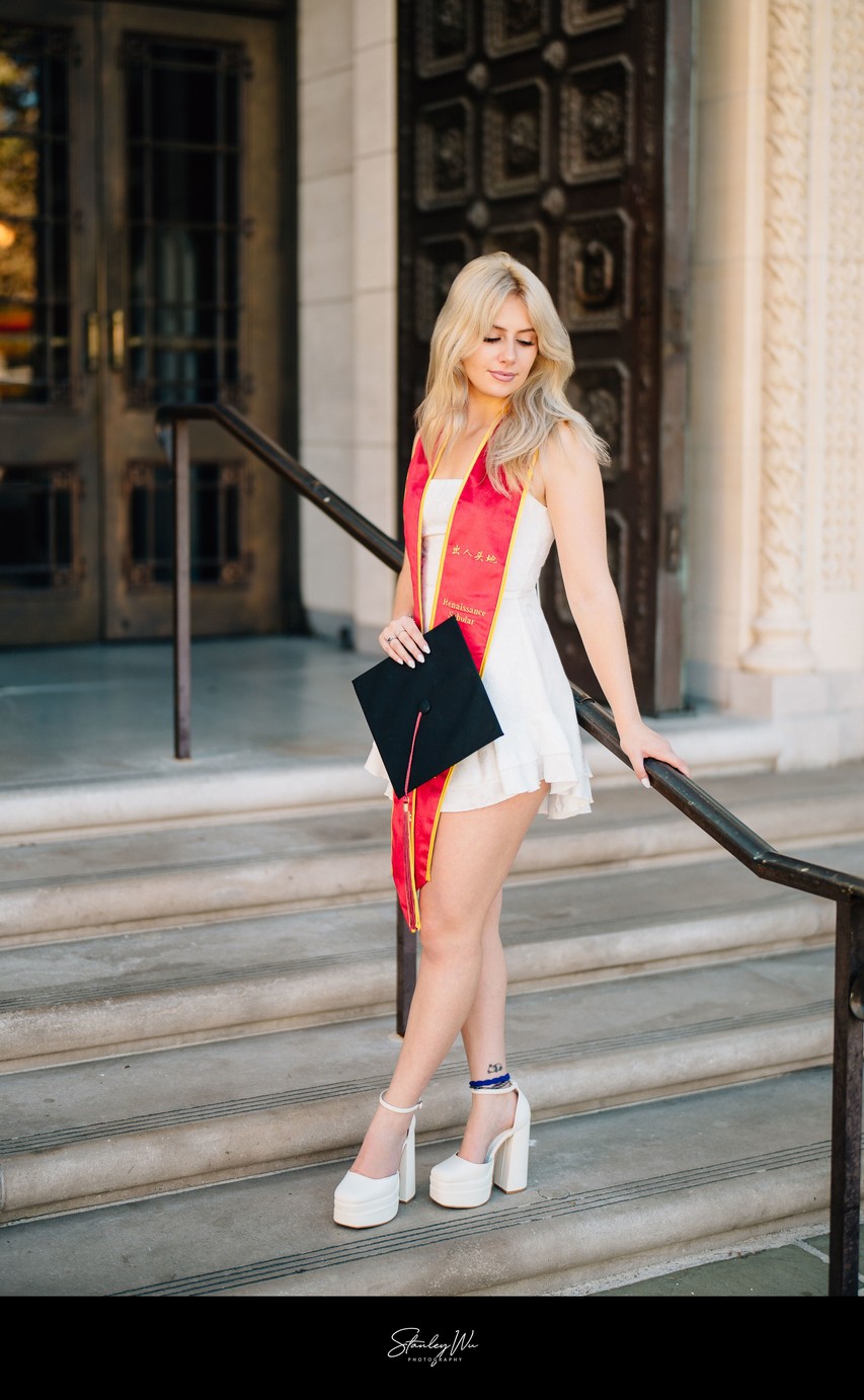 USC grad photo, Doheny Library, effortless posing