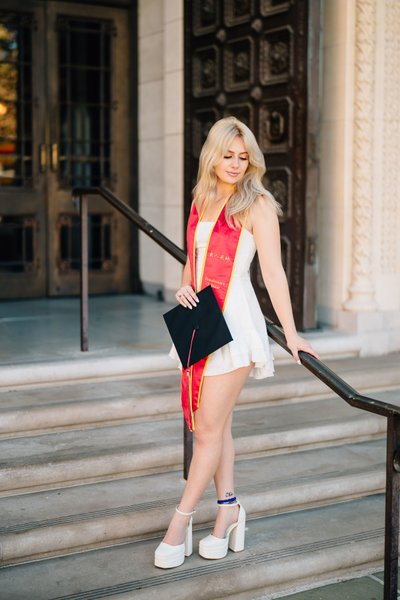 USC grad photo, Doheny Library, effortless posing