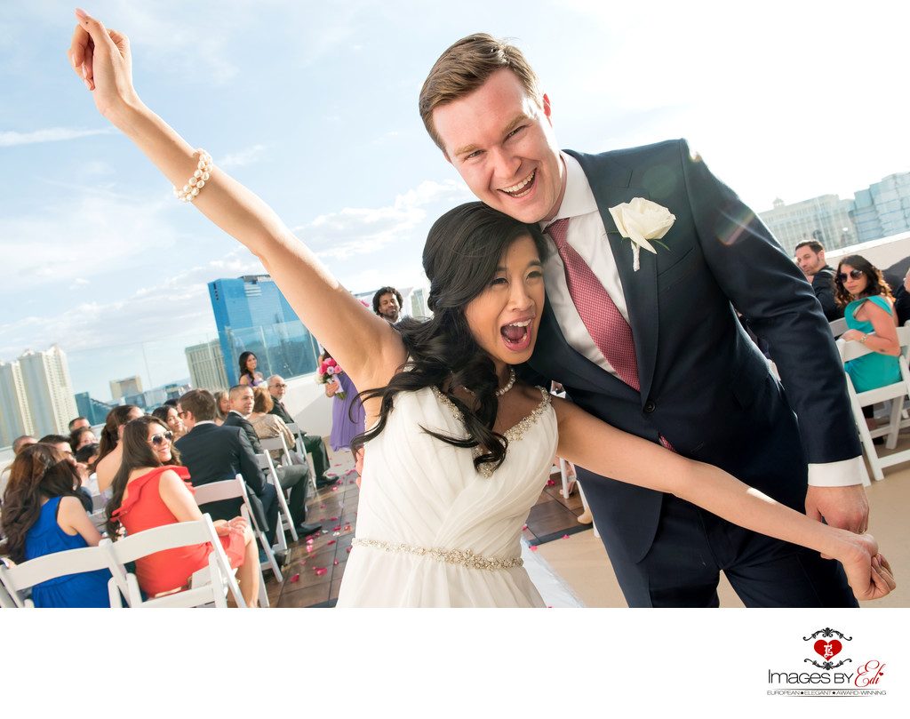 Las Vegas Platinum Hotel Misora rooftop wedding photo | Vegas Wedding Photographer | Vegas Wedding ceremony Photography | Images by EDI