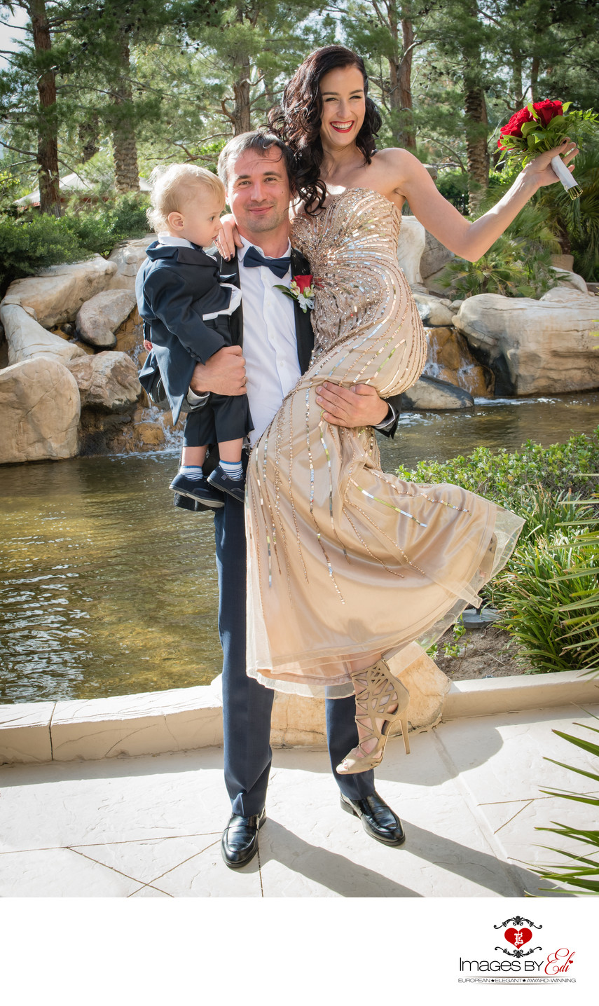 JW Marriott Las Vegas Resort & Spa Wedding Photographer |Fun Wedding Couple  | Las Vegas Wedding Photographer | Vegas  Elopement | Images by EDI