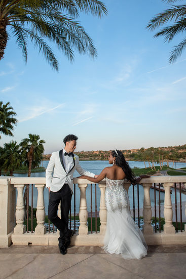 Reflection Bay Las Vegas Golf Course Wedding Couple overlooking the lake