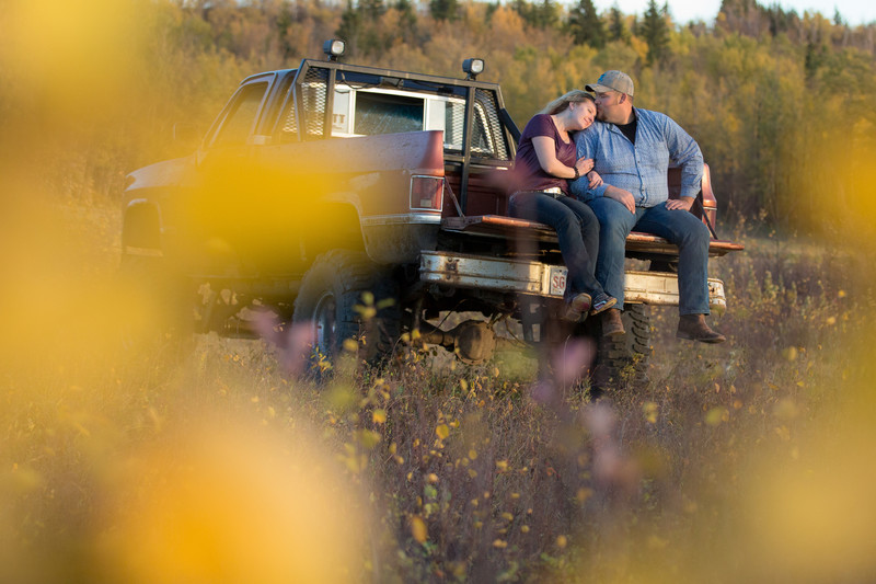 Edmonton Fall Engagement Photos