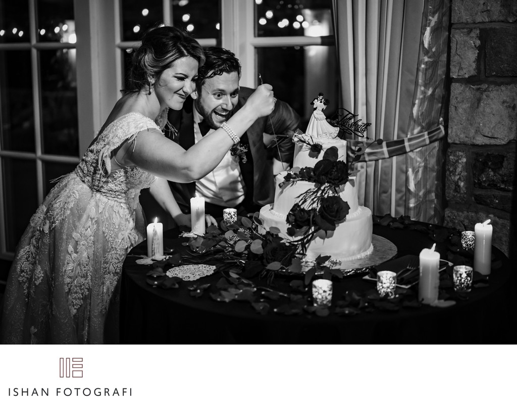 candid wedding photos