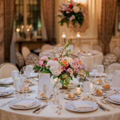 pleasantdale-chateau-wedding-center-table-ideas