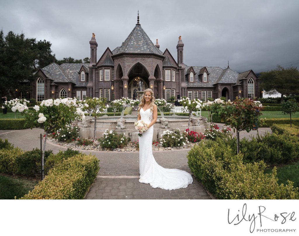 Beautiful Bride Photographer in front of Ledson Winery