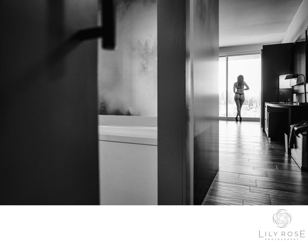 Luxury Fine Art Boudoir Photographer