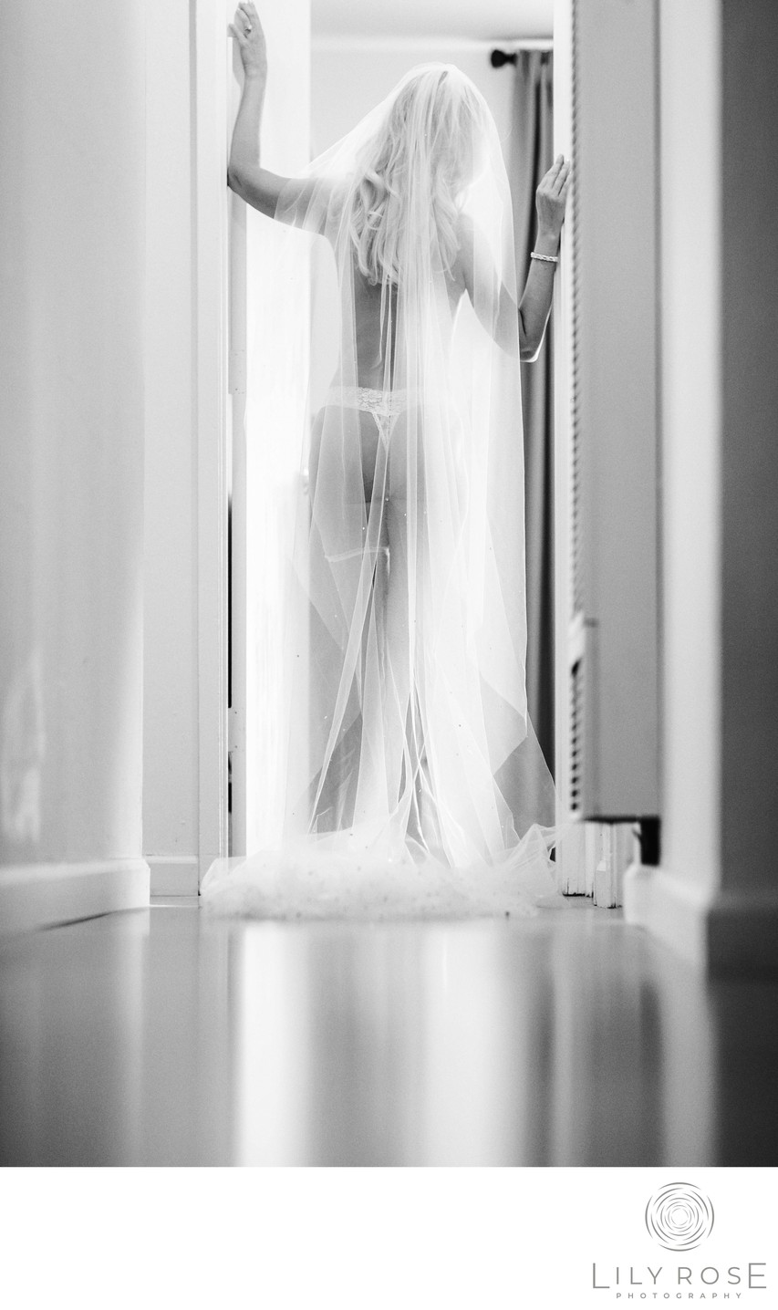 Coaching and Mentoring for Bridal Boudoir Photography