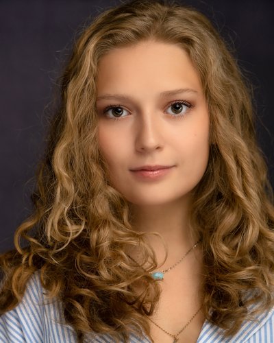 Professional Headshot Photographers in Naoa