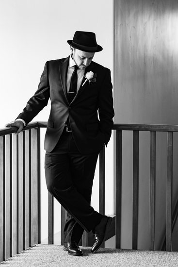 Big Sur Groom Portraits 