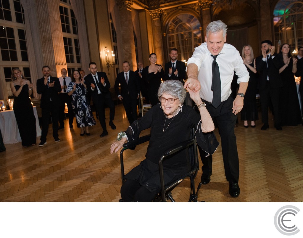 Marriott-Syracuse-Downtown-Wedding