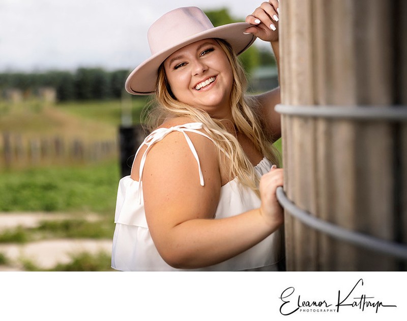 Eleanor Kathryn Photography - Vinton, Iowa - Wedding and Senior Photographer