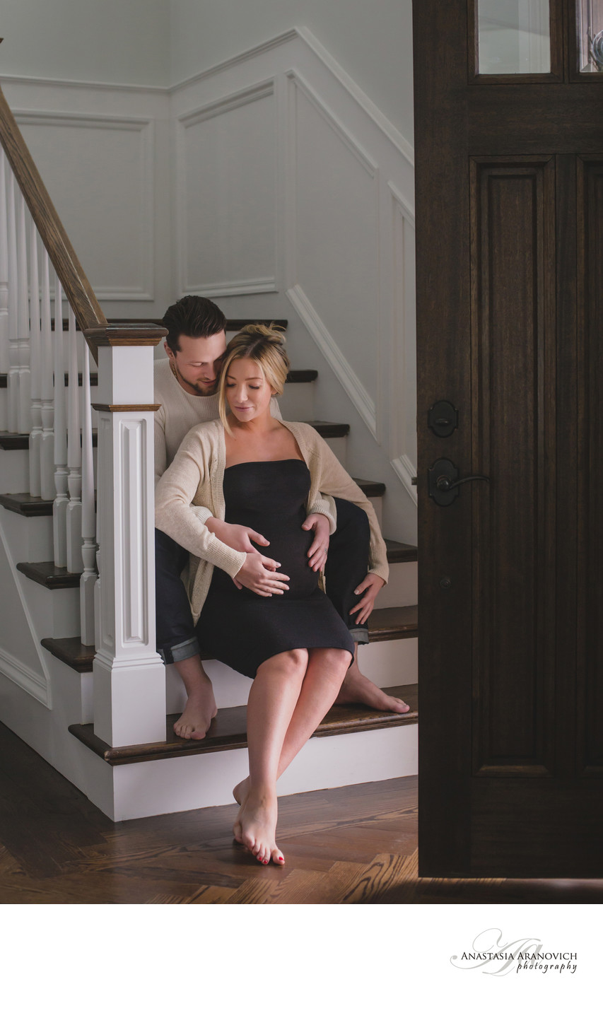 Maternity Photos in Home