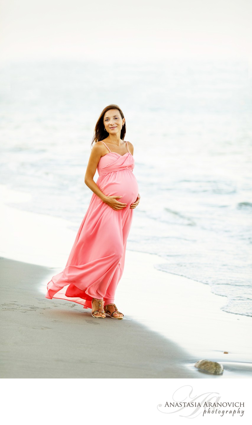 Pregnancy Portraits on the Beach in MA