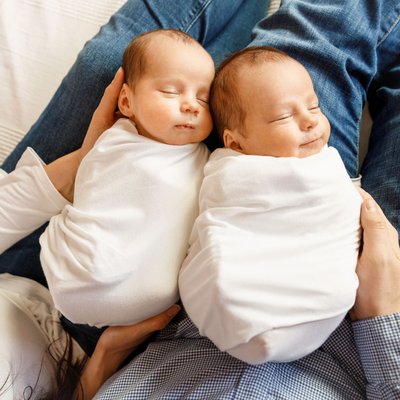 Twin Newborn Photos in Boston
