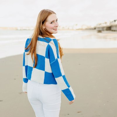 Beach vibe senior photos around Boston