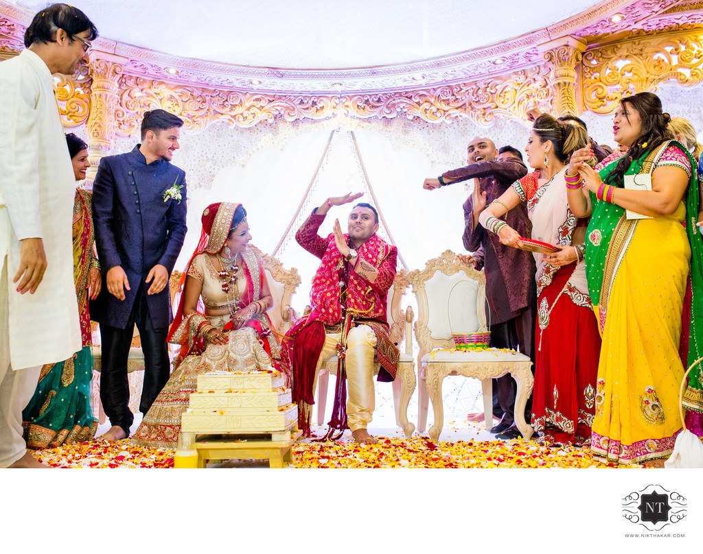 Candid moments in indian wedding