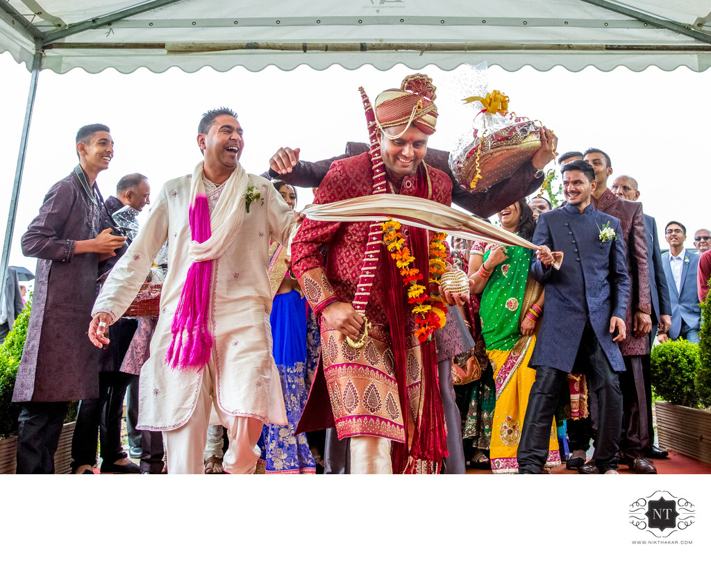 indian wedding groom arriving 