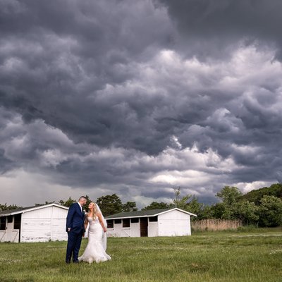  Old Field Club Wedding Photo Before Thunderstorm