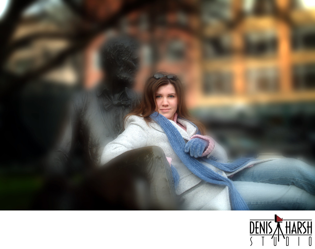 Bloomington Senior Pictures on Lincoln statue bench