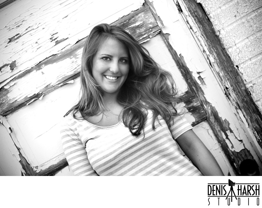 Senior Pictures Normal U-High girl B+W by old door 