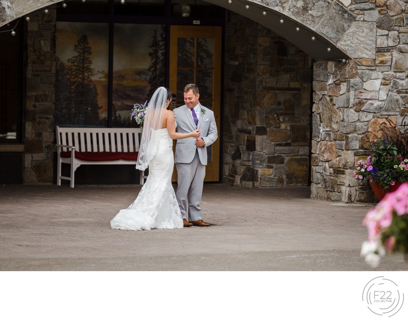 Zephyr Lodge Wedding Photographers: First Look